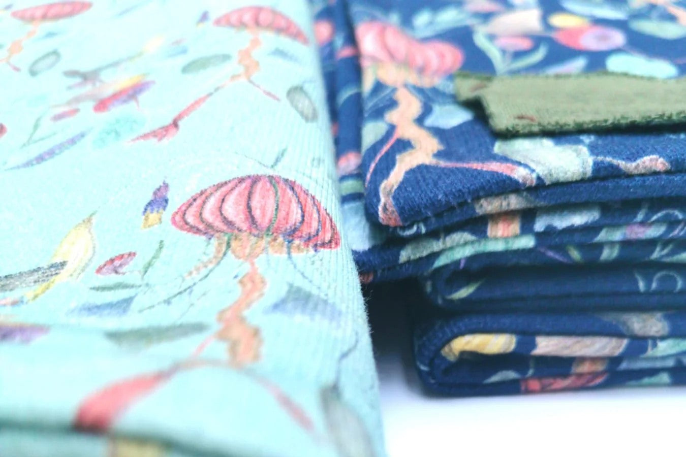 Organic cotton sweat babies blankets.