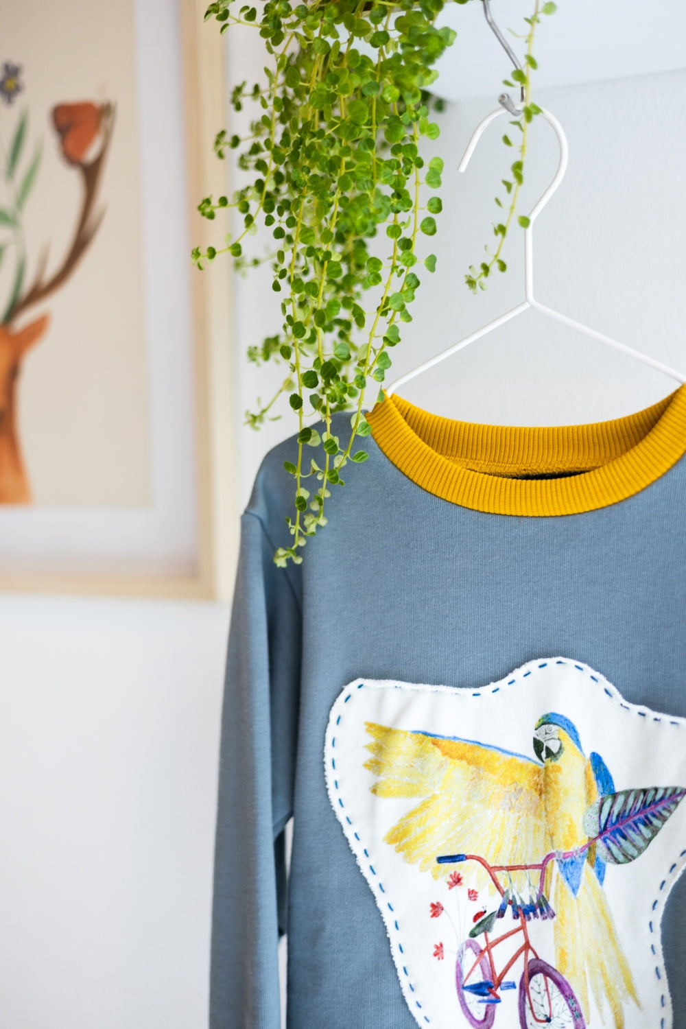 Organic cotton kids sweatshirt.