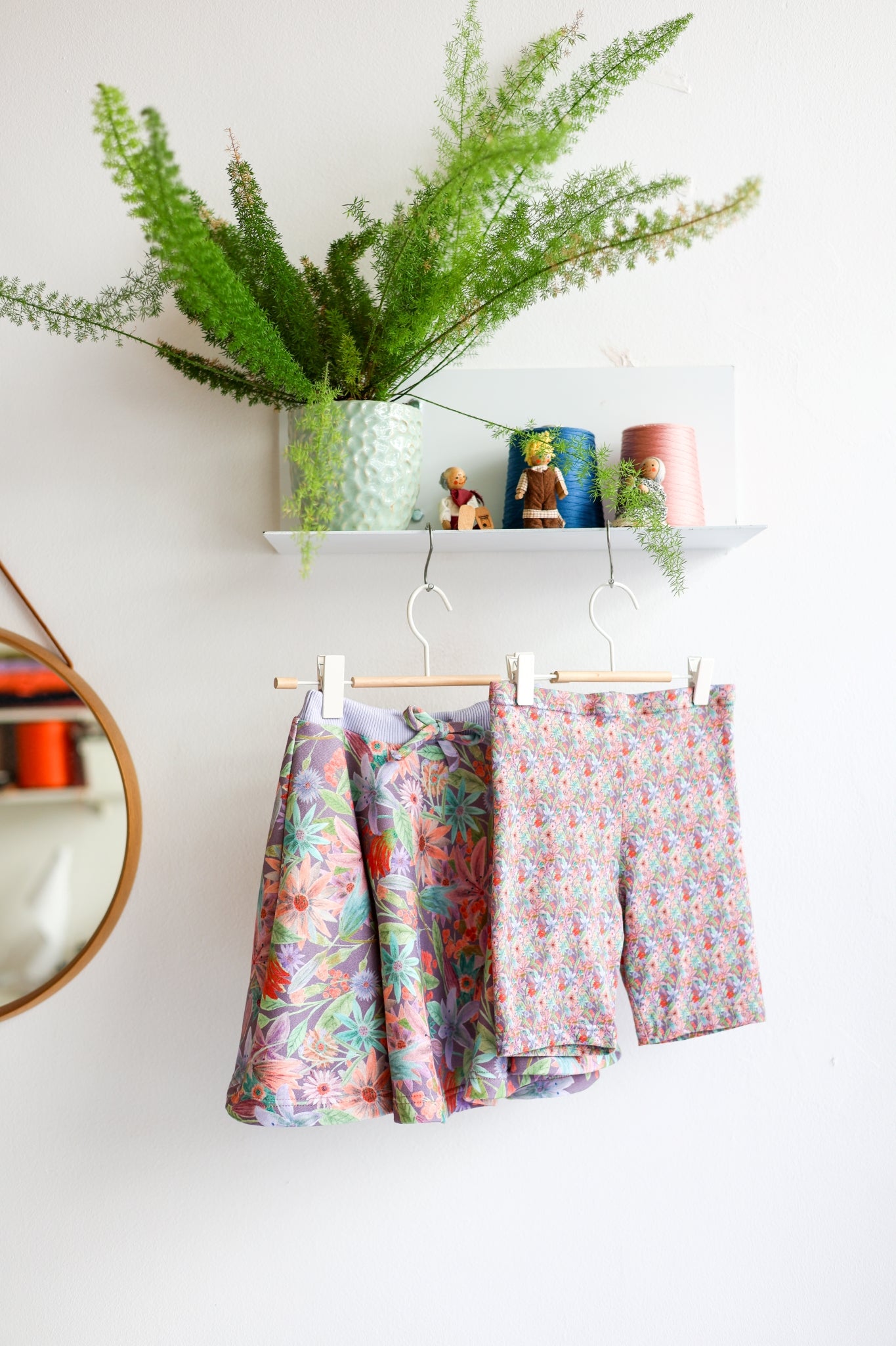Kids organic cotton short leggins and flared skirt.