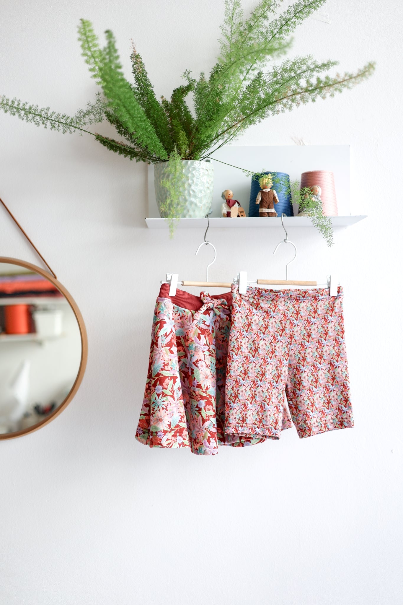 Kids organic cotton leggins and flared skirt.