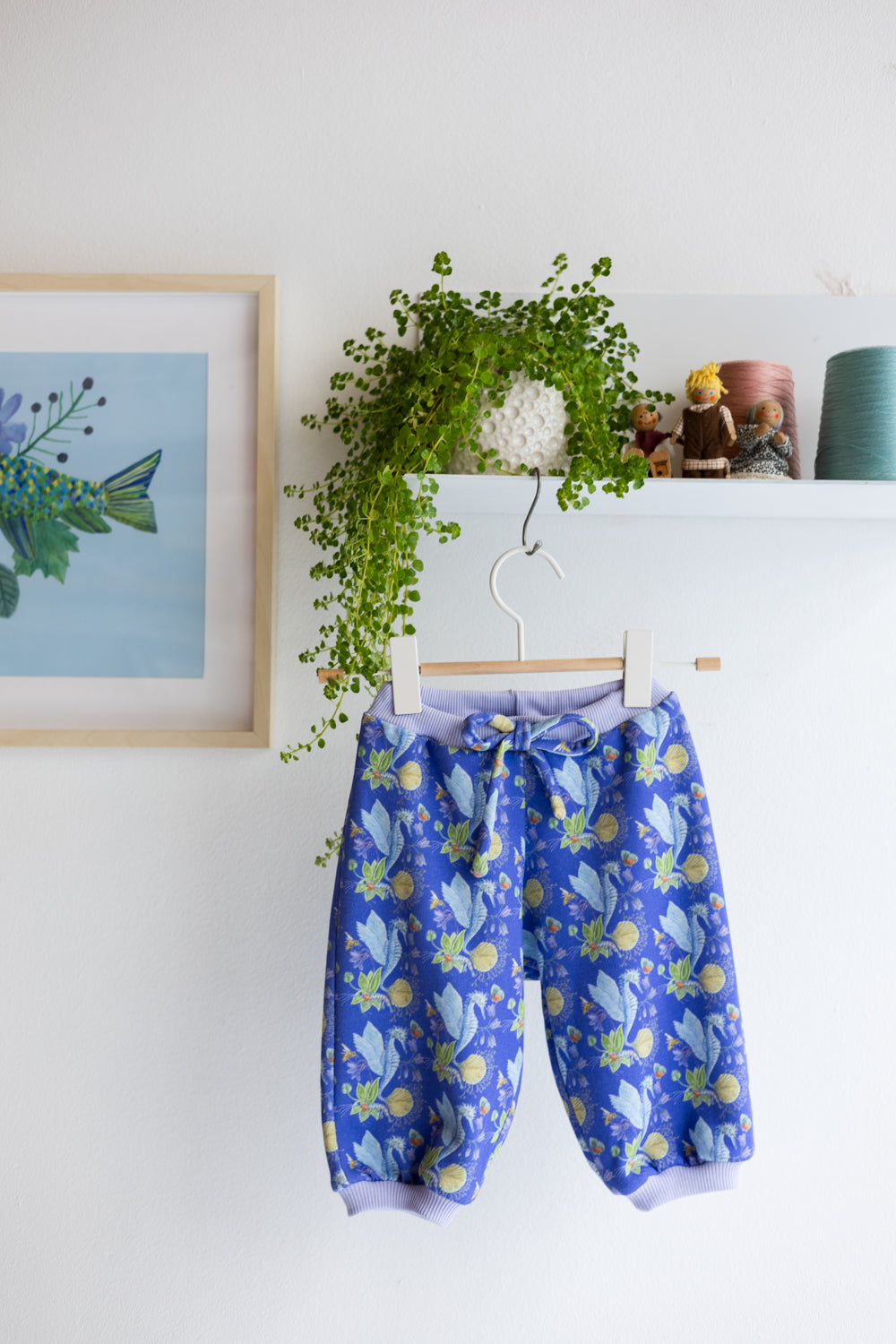 Babies organic cotton sweat pants.