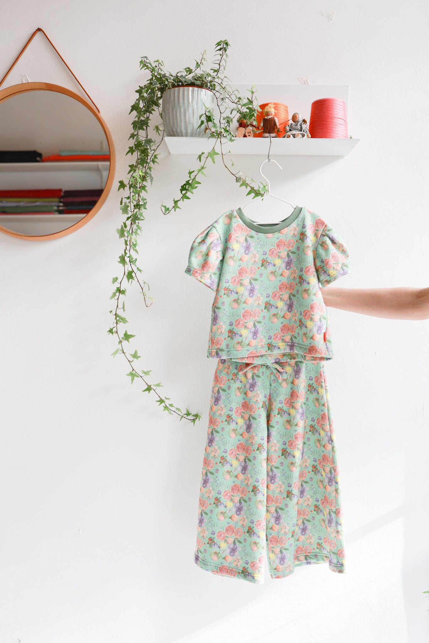Kids organic cotton extra wide pants.