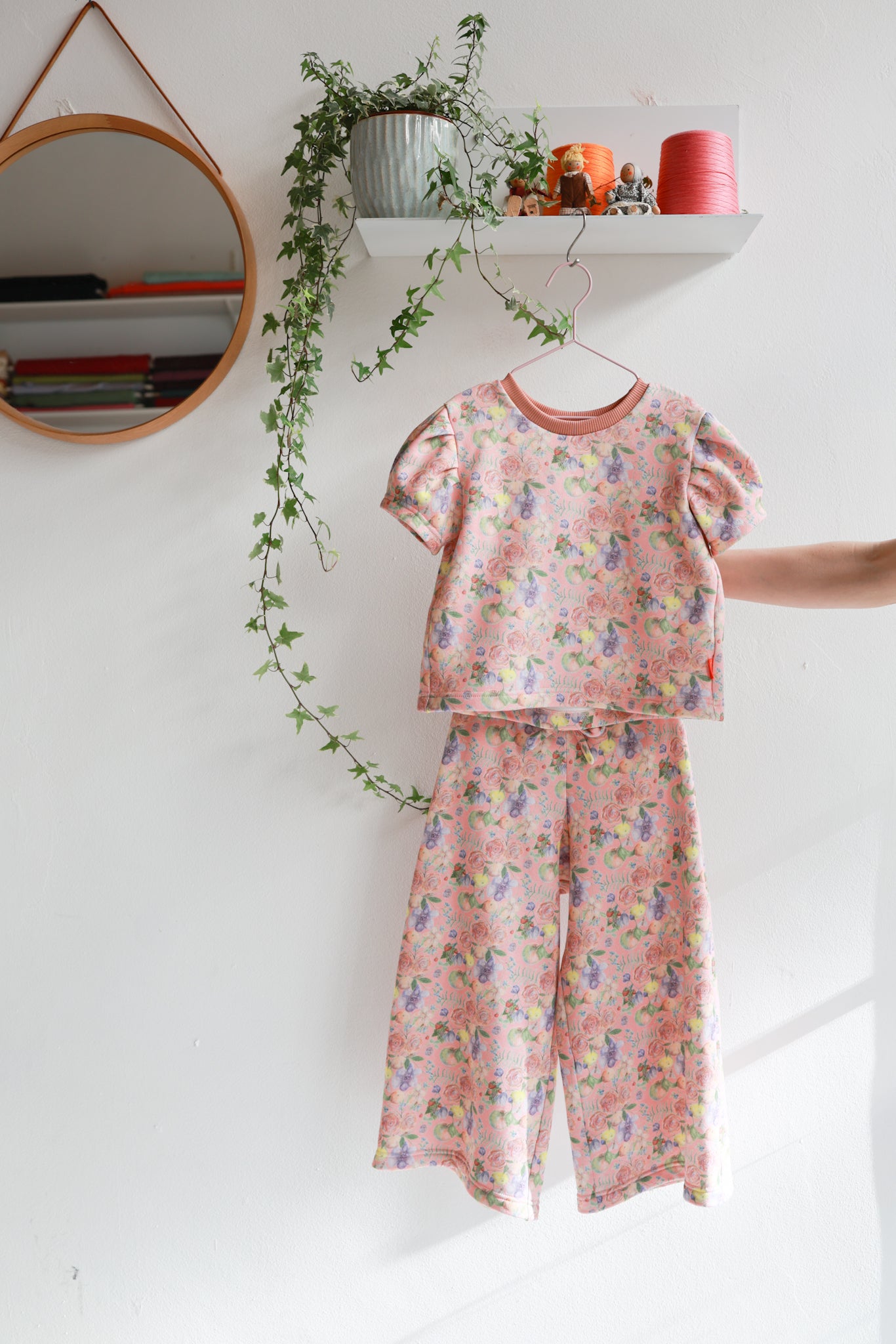 Kids organic cotton extra wide pants.
