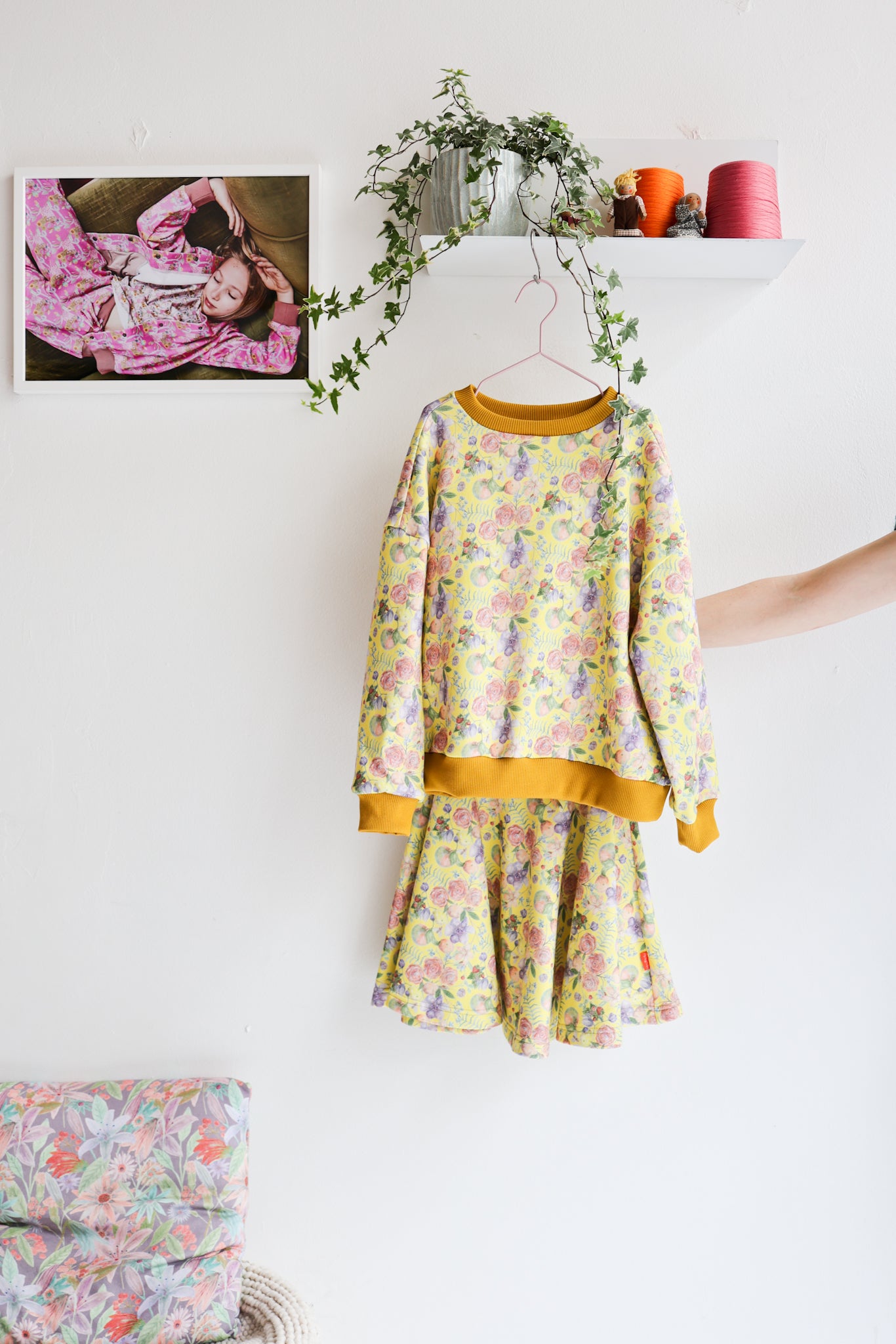 Kids organic cotton sweatshirt and  extra flared skirt.