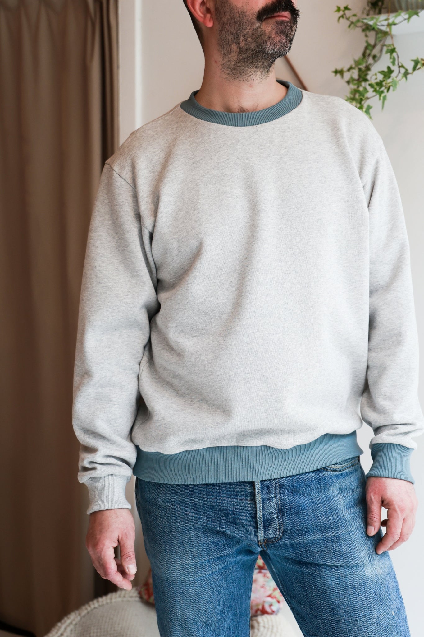 Men organic cotton sweatshirt.