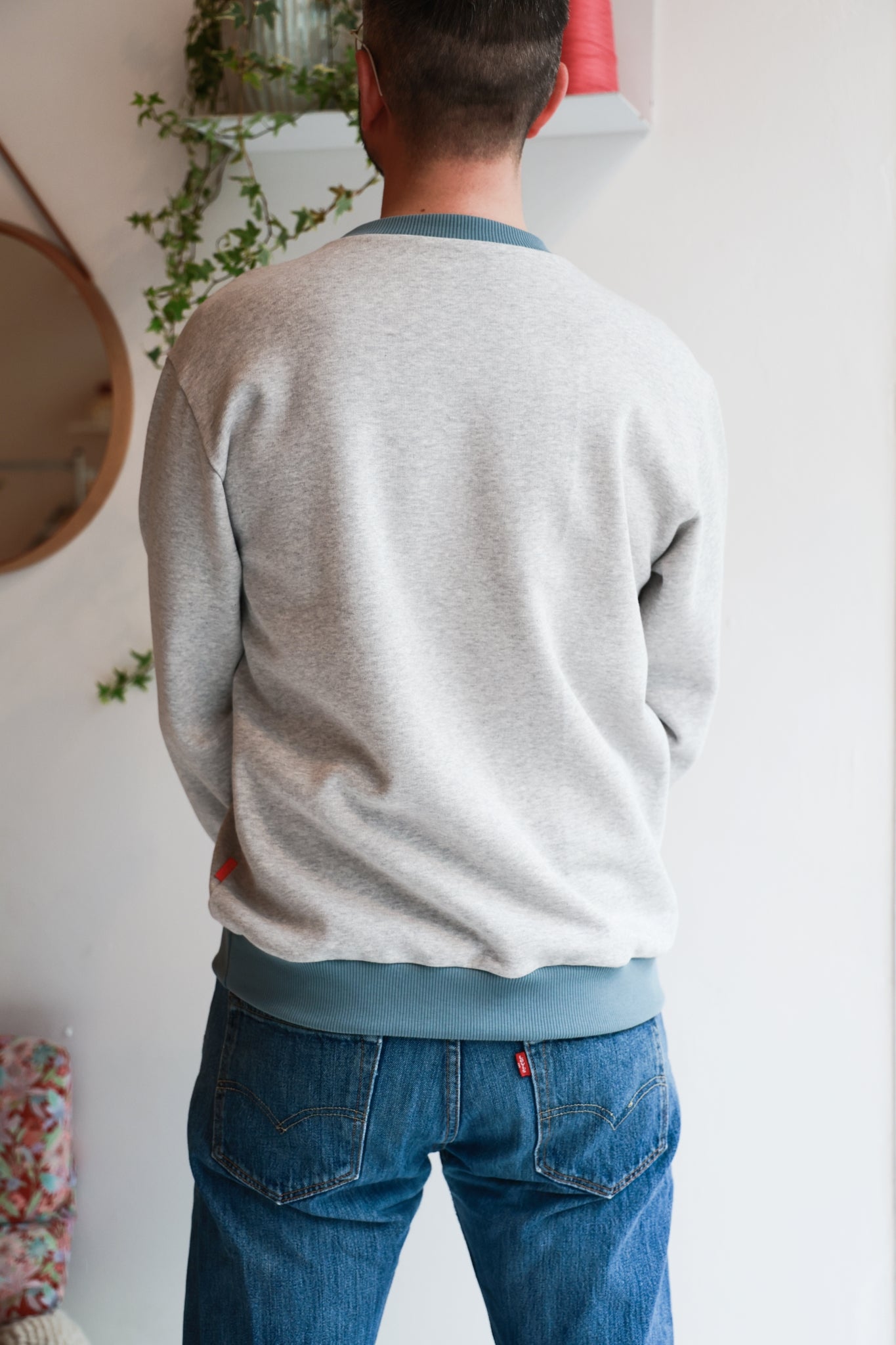 Men organic cotton sweatshirt.