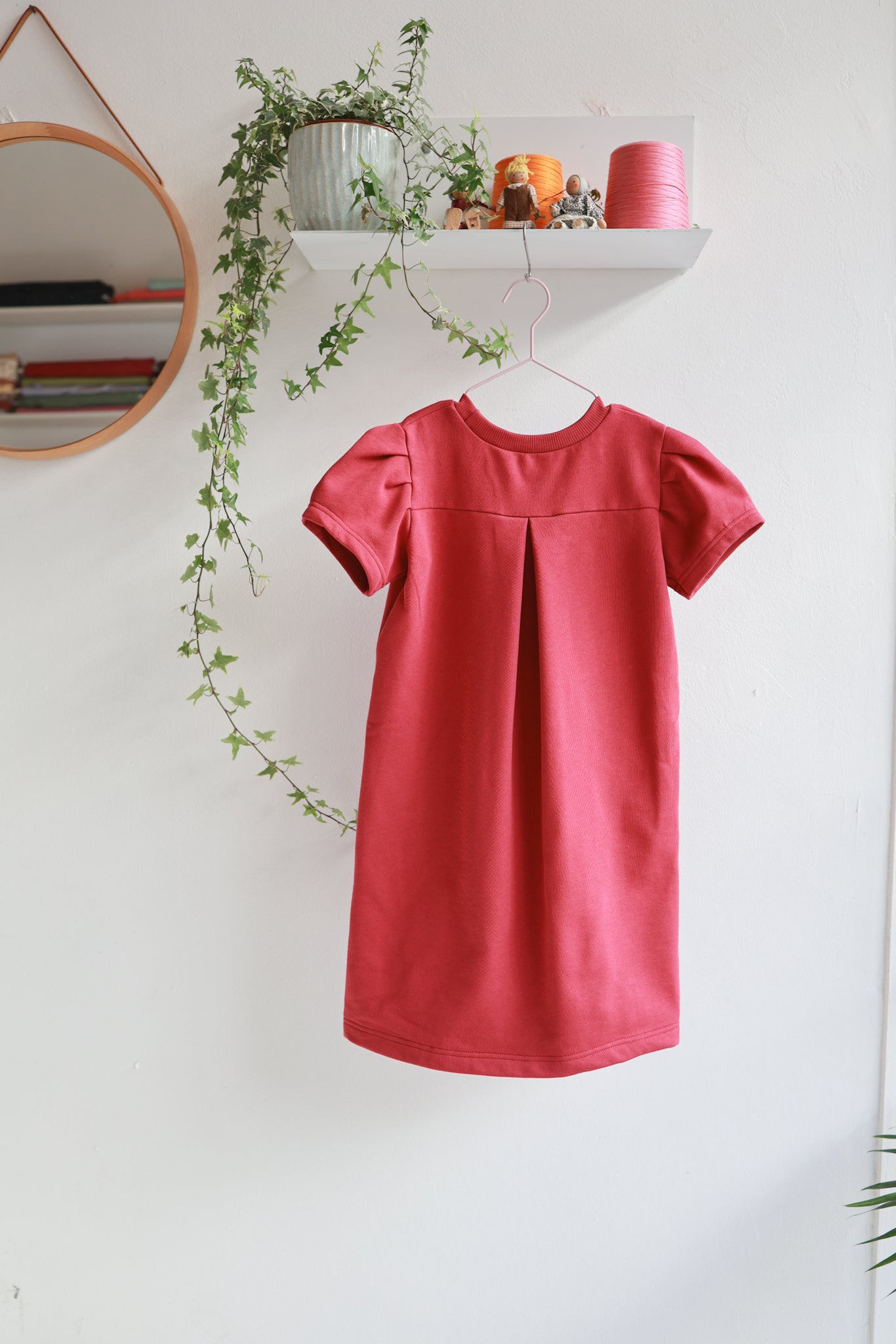 Organic cotton puffed sleeve kids dress.