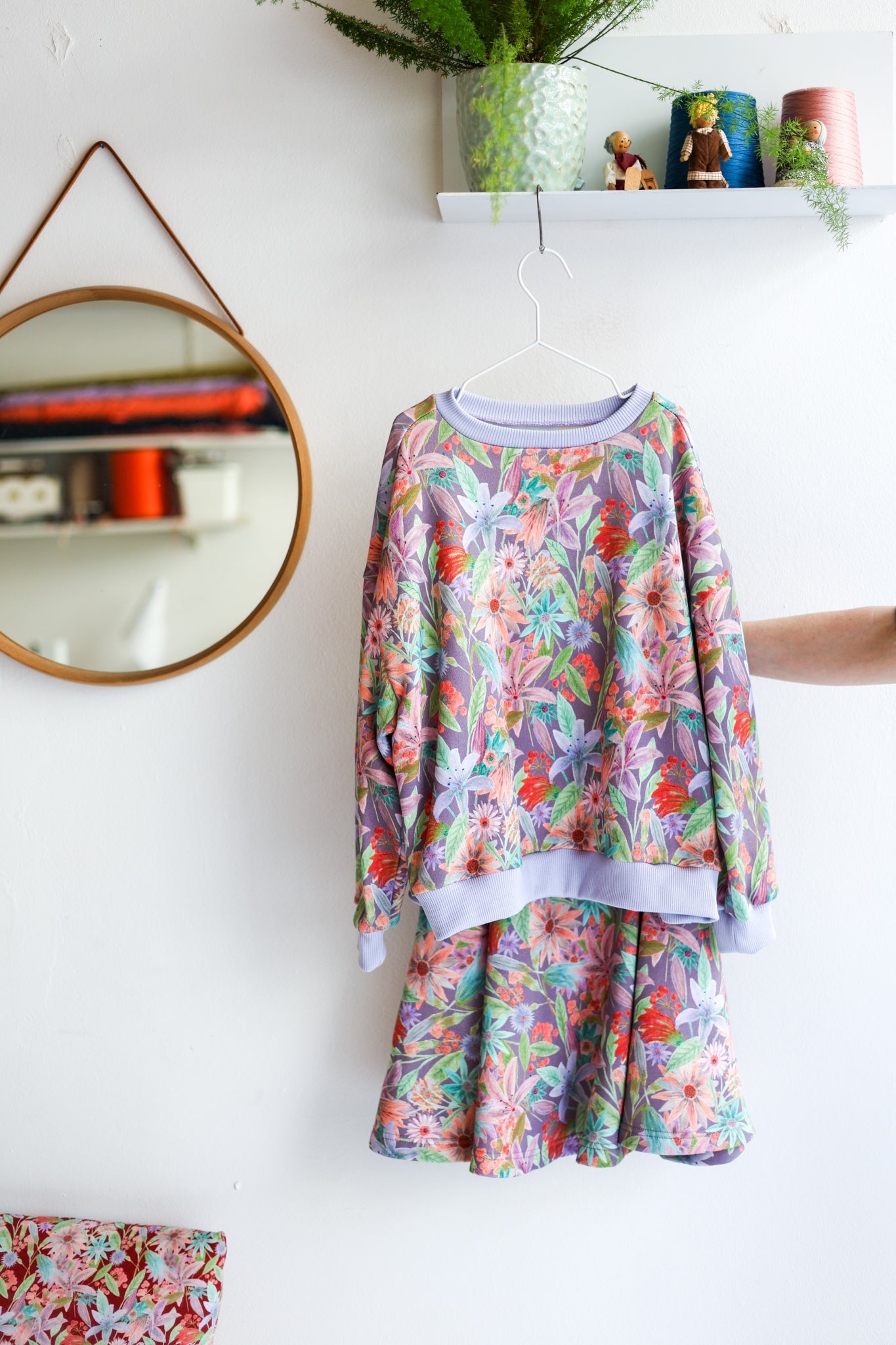Organic cotton kids oversized sweatshirt and flared skirt.
