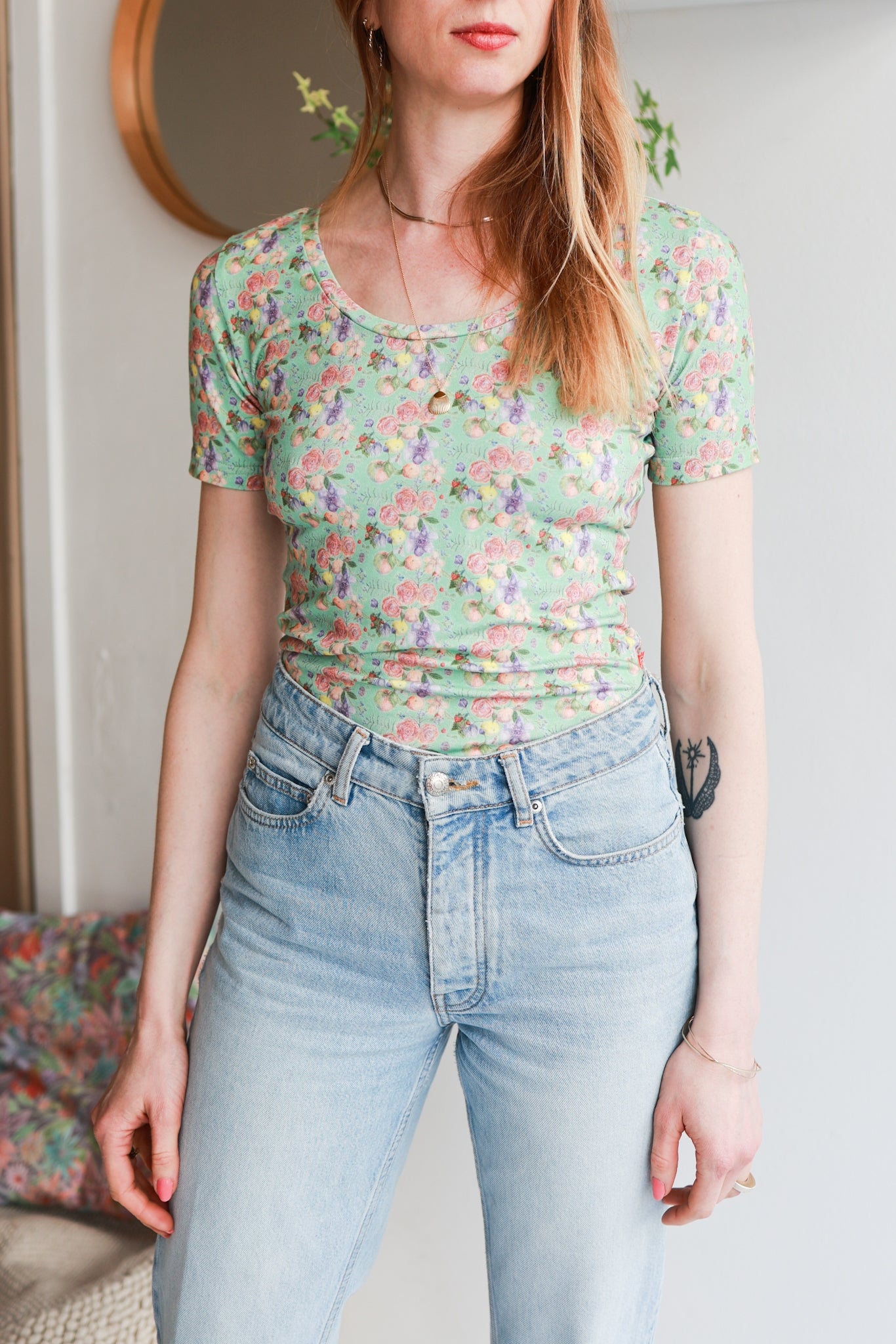 Organic cotton short sleeve women t-shirt.