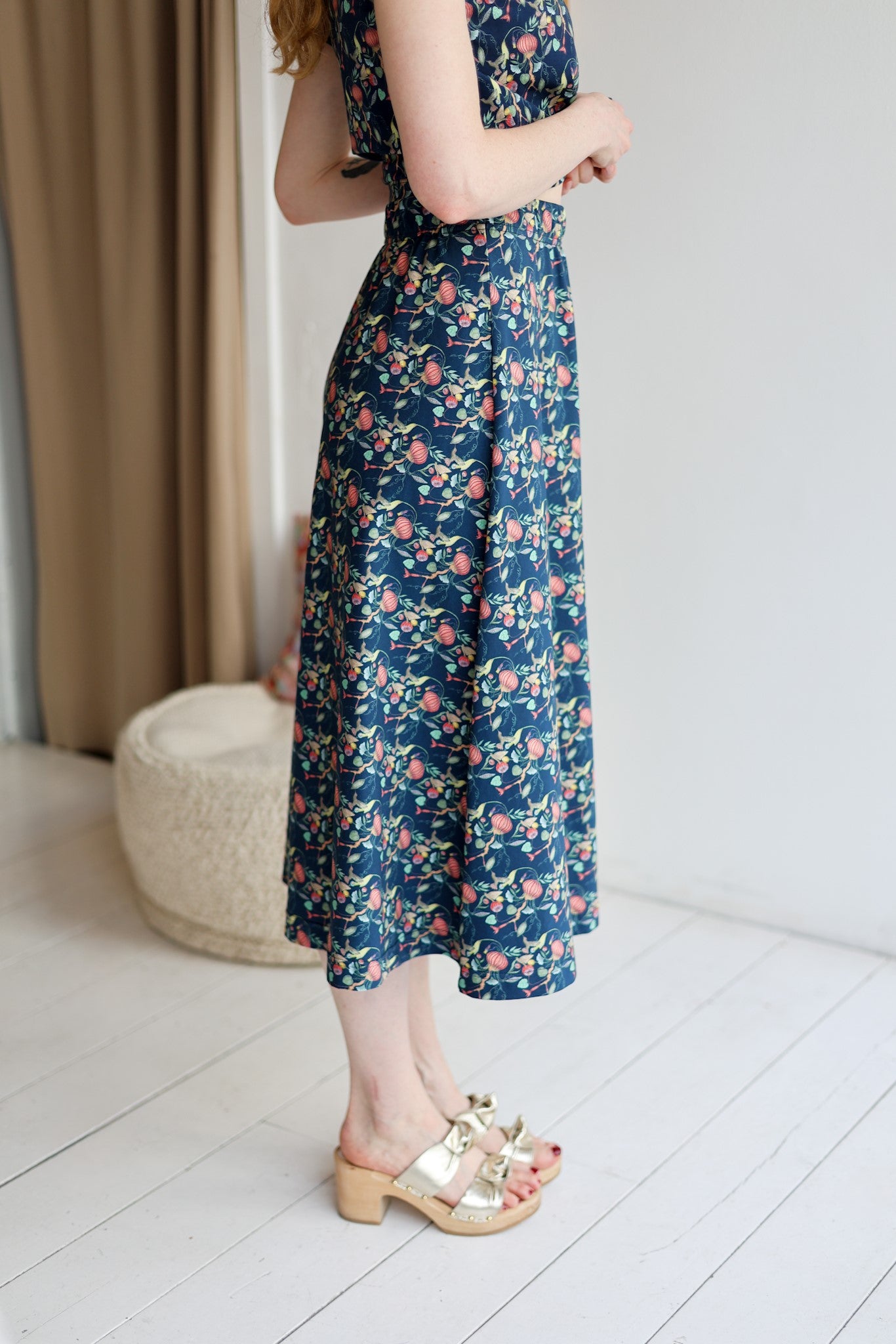 Women organic cotton stretch jersey flared long skirt.