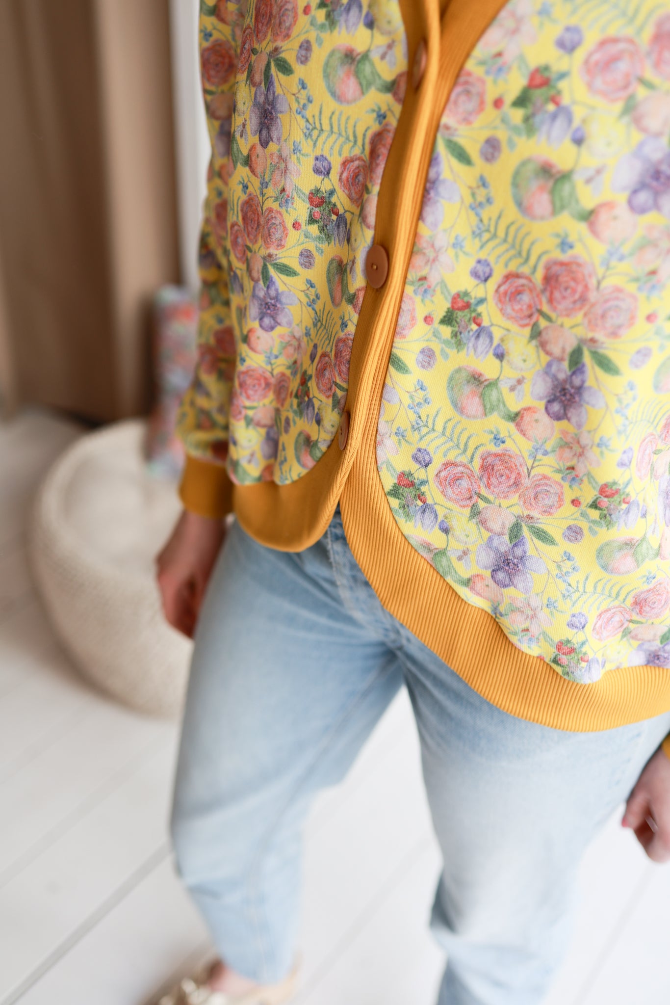 Organic cotton sweat women cardigan.