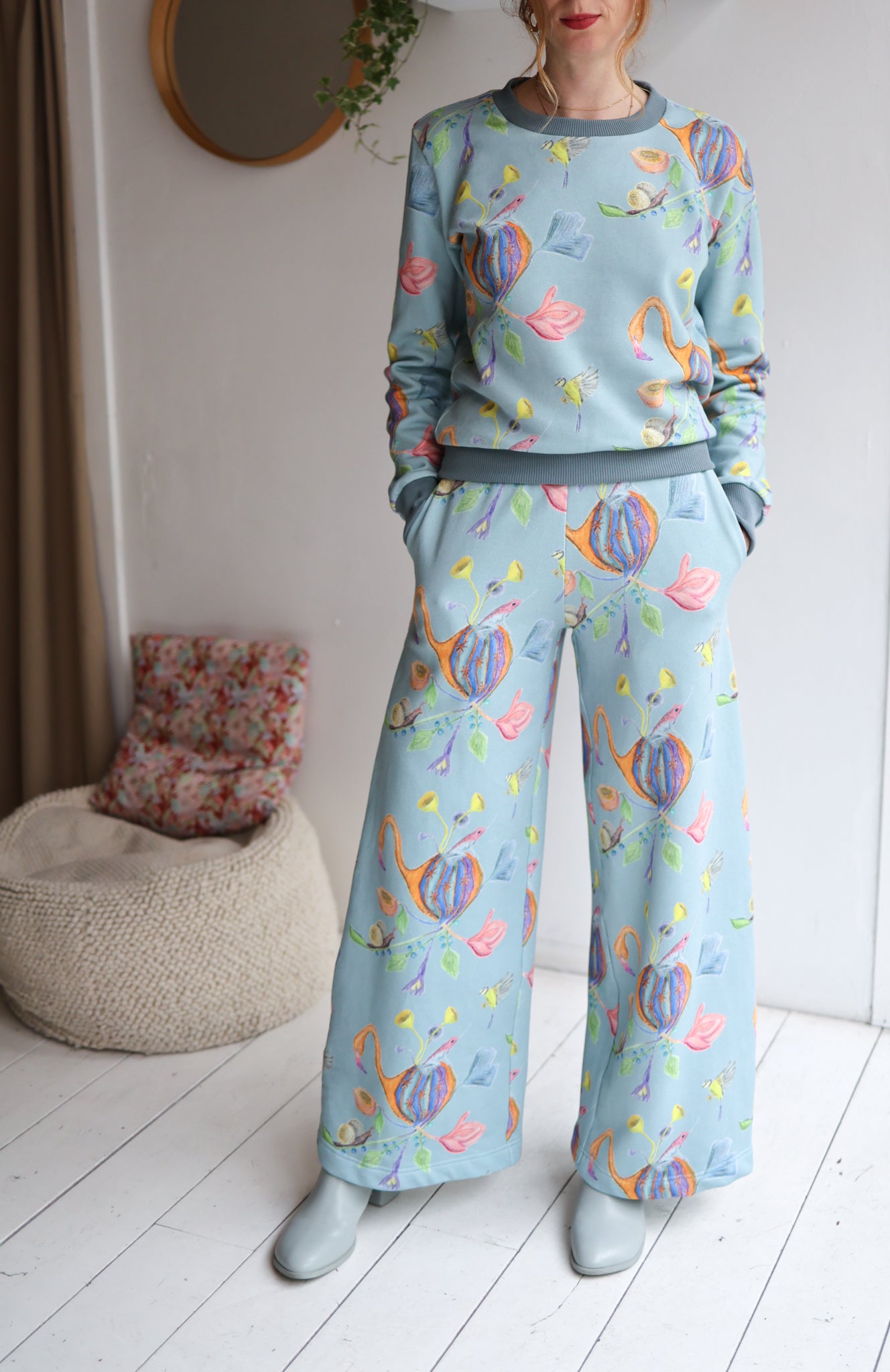 Women organic cotton sweat high waisted comfy pants.