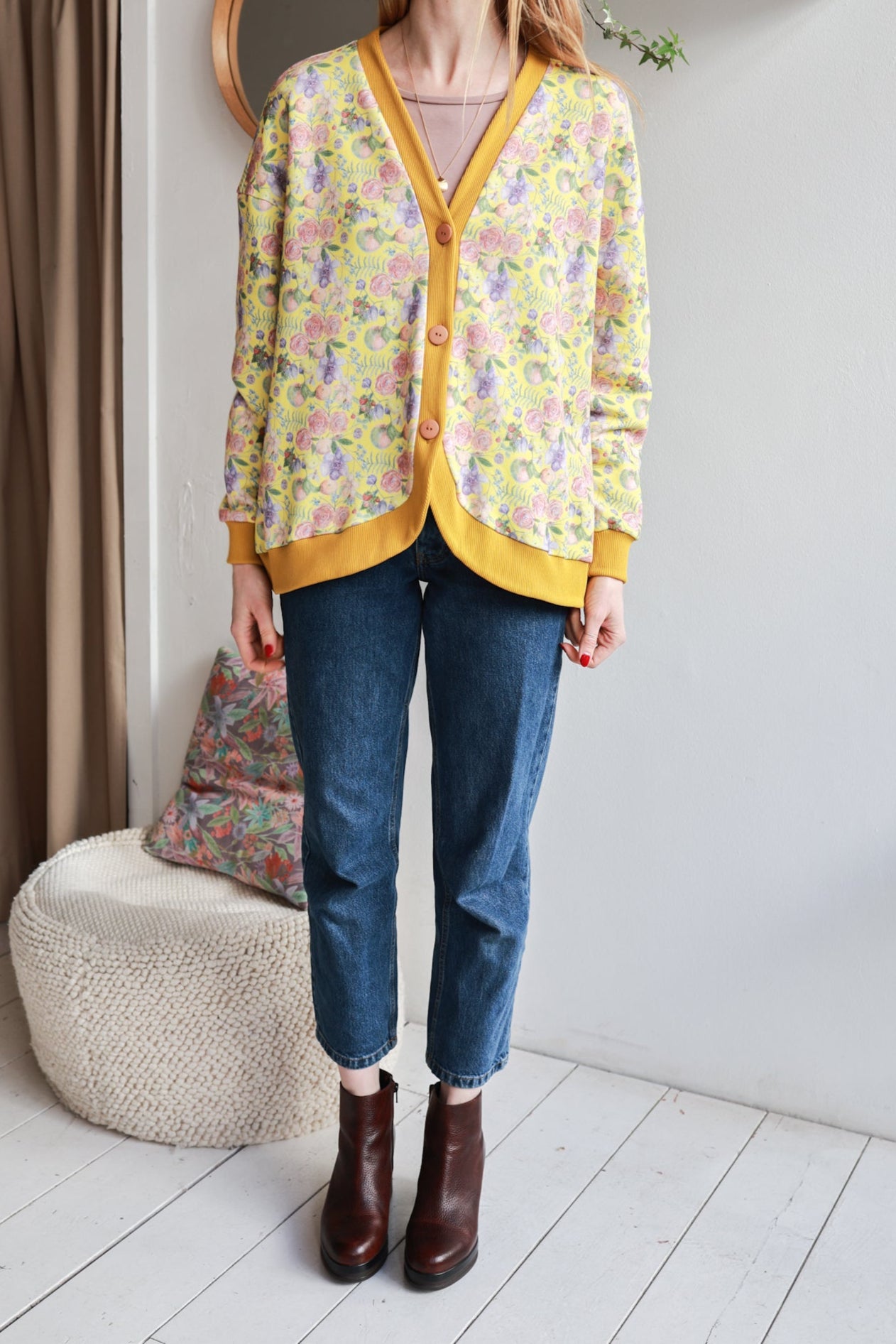 Organic cotton sweat women cardigan.