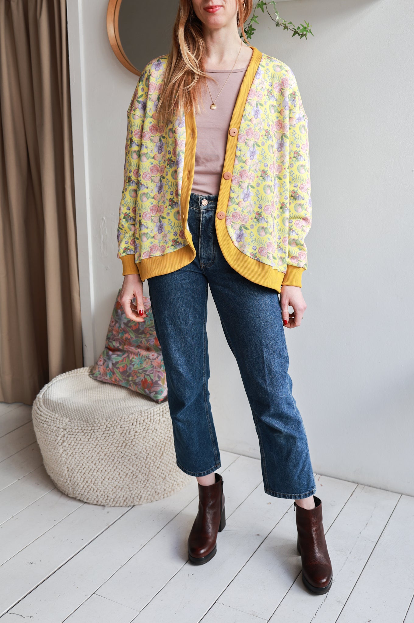 Organic cotton sweat women cardigan.