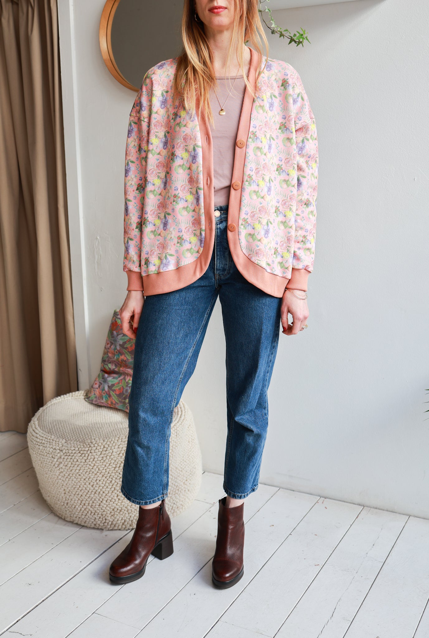 Organic cotton sweat women cardigan.