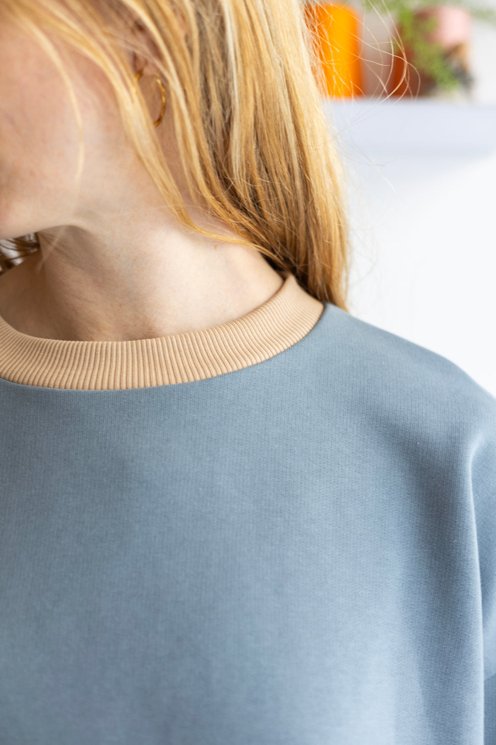 Women organic cotton round neck oversized sweatshirt.