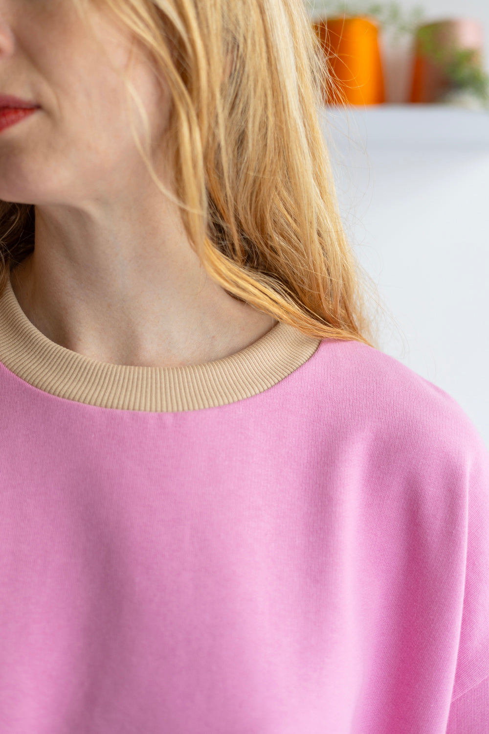 Women organic cotton round neck oversized sweatshirt.