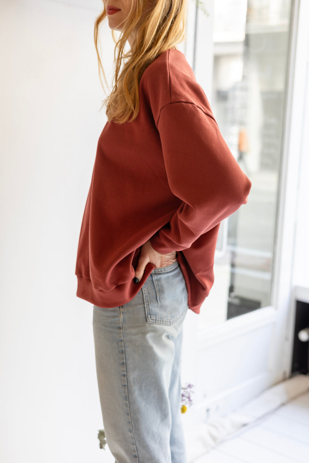 Women organic cotton round neck oversized sweatshirt.