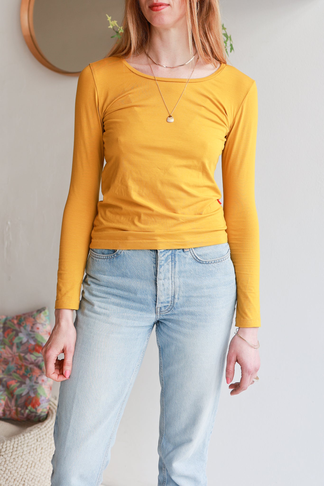 Organic cotton stretch jersey long sleeve women t-shirt.