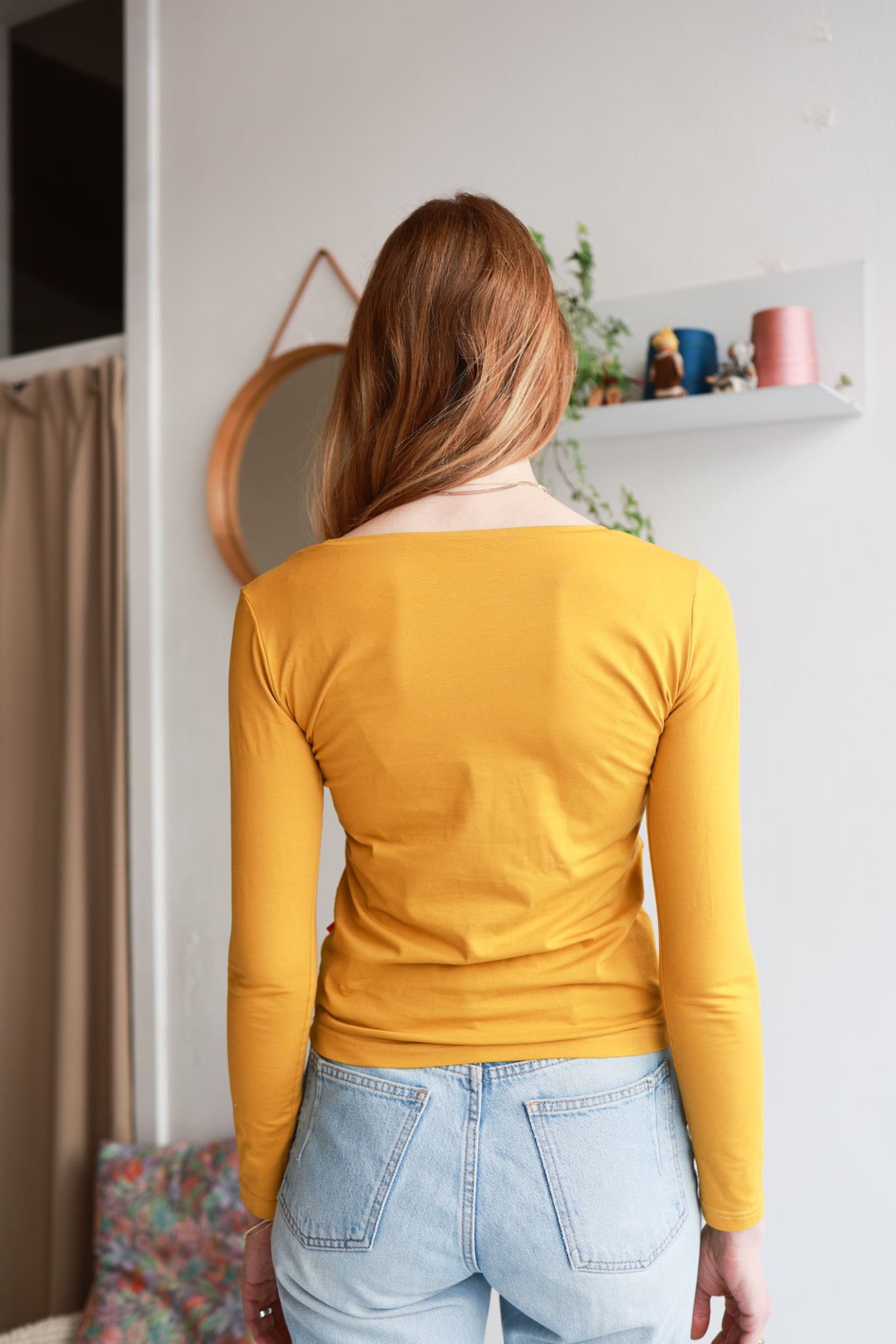 Organic cotton stretch jersey long sleeve women t-shirt.