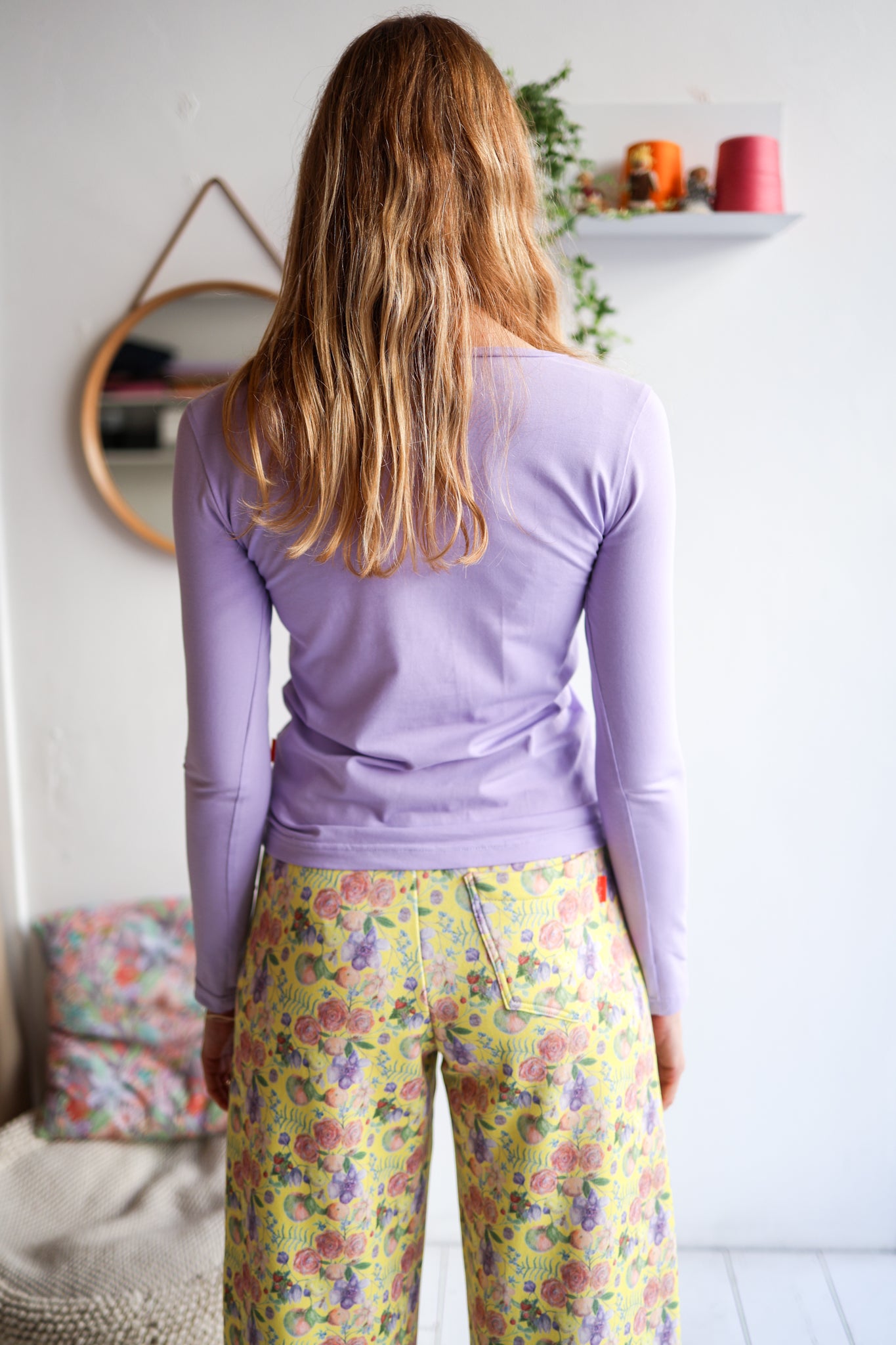 Organic cotton stretch jersey long sleeve women t-shirt.