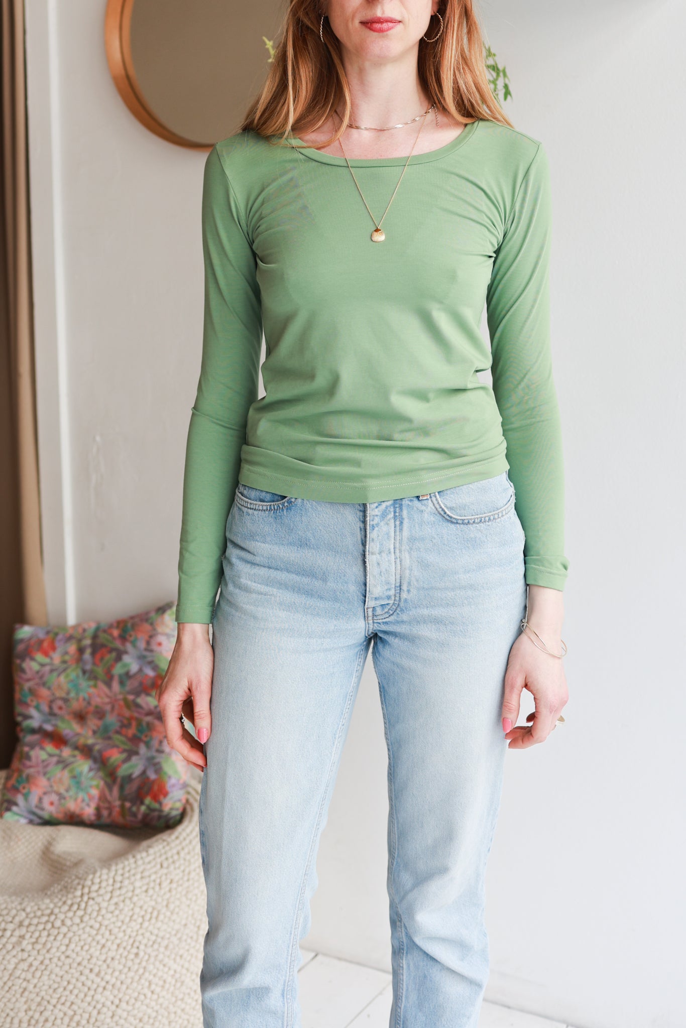 Organic cotton stretch jersey long sleeve women t-shirt.