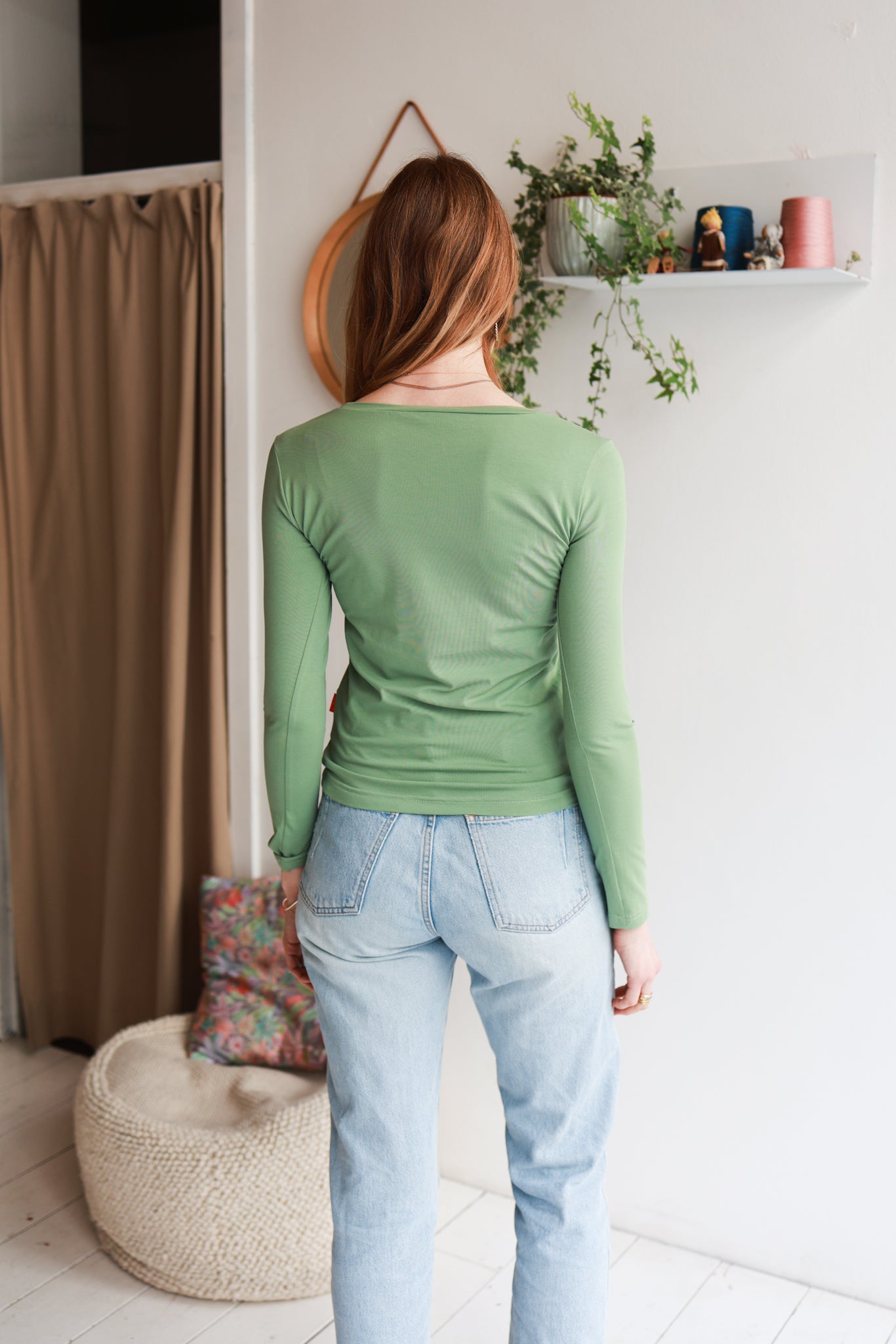 Organic cotton stretch jersey long sleeve women t-shirt.