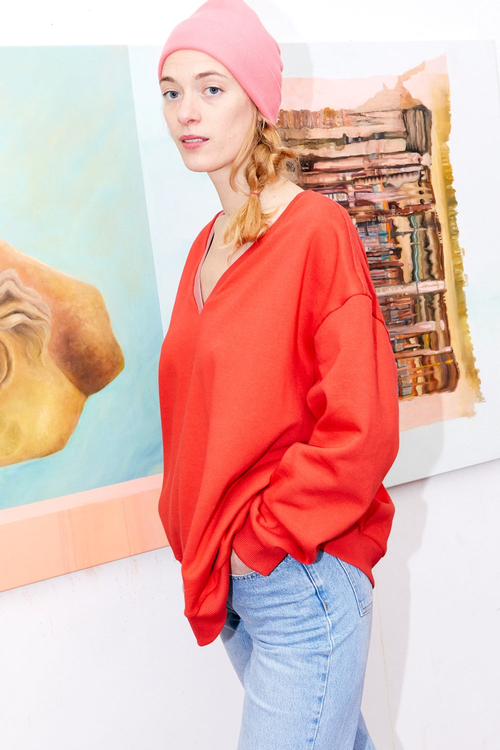 Women organic cotton v-neck oversized sweatshirt.