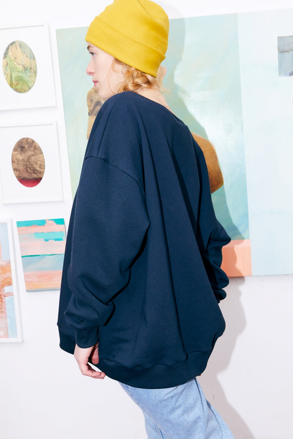 Women organic cotton v-neck oversized sweatshirt.